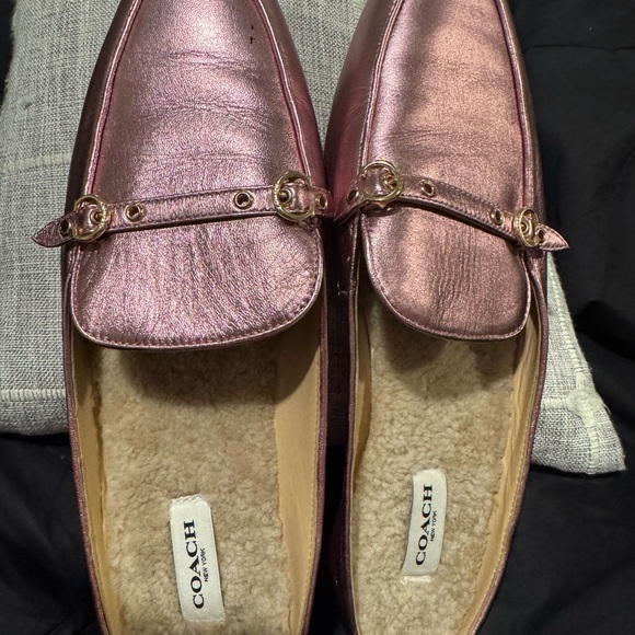 Coach Irene Shearling Metallic Pink
Leather Mules size 9.5 - Picture 9 of 11